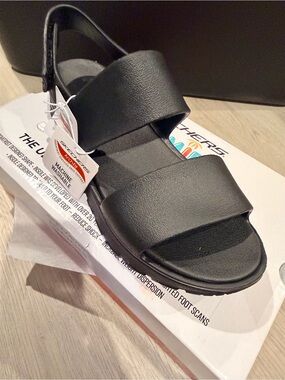 Skechers Black Double-Strap Slide Sandal Foamies Size 11 NWT